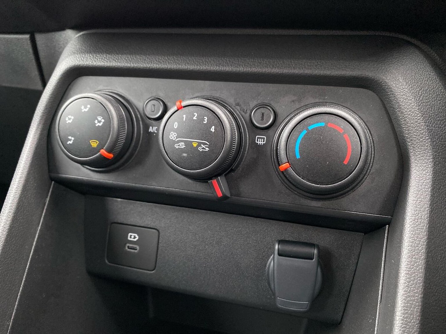 Used Dacia Sandero Stepway 2025 for sale - 76974524: Photo 12