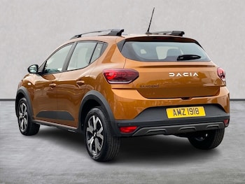 Used Dacia Sandero Stepway 2023 for sale - 76232755: Photo 2