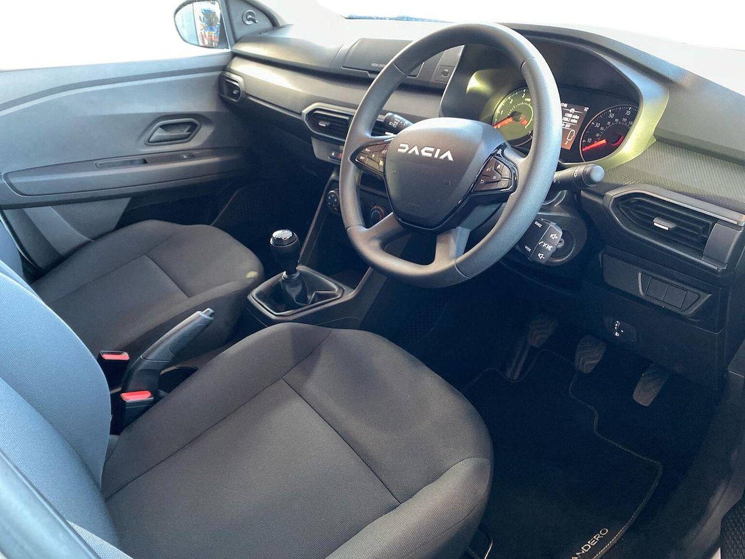 Used Dacia Sandero 2024 for sale - 76492456: Photo 15