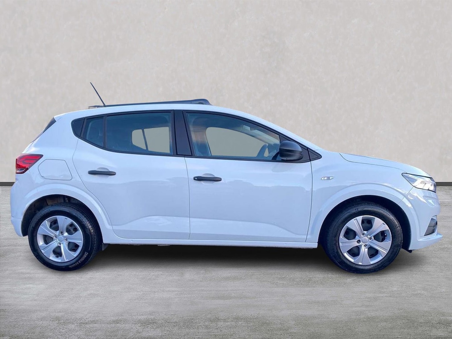 Used Dacia Sandero 2024 for sale - 76492456: Photo 3