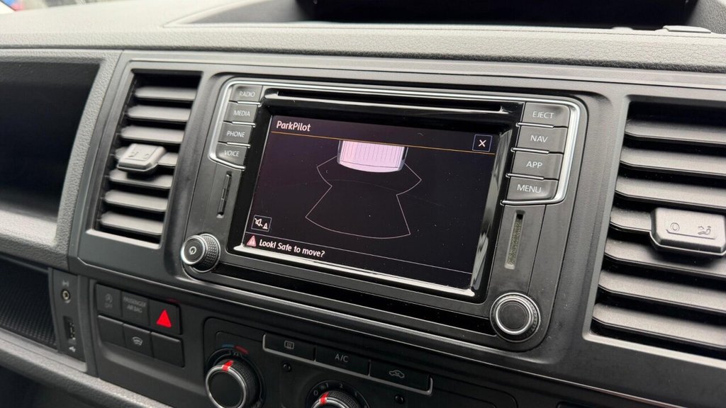 Used Volkswagen Transporter 2018 for sale - 76910493: Photo 13