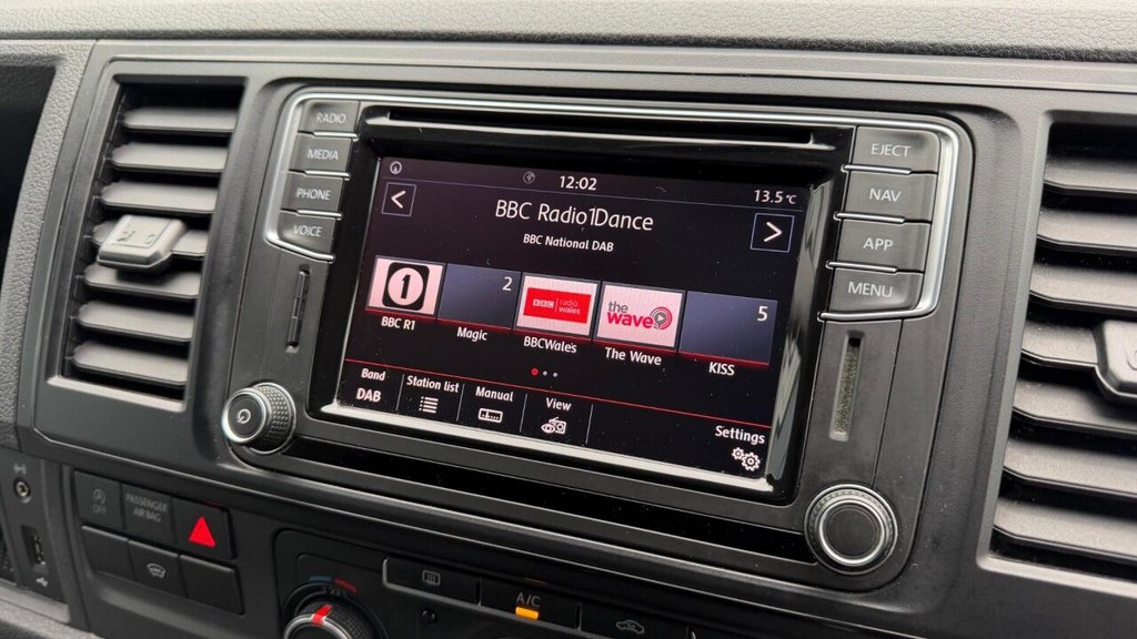 Used Volkswagen Transporter 2018 for sale - 76910493: Photo 16