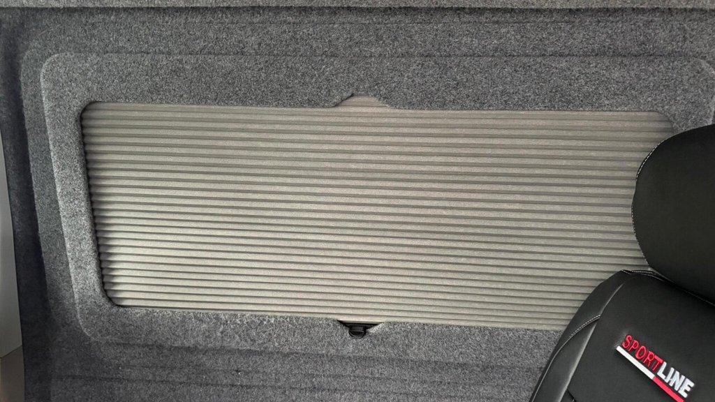 Used Volkswagen Transporter 2018 for sale - 76910493: Photo 22