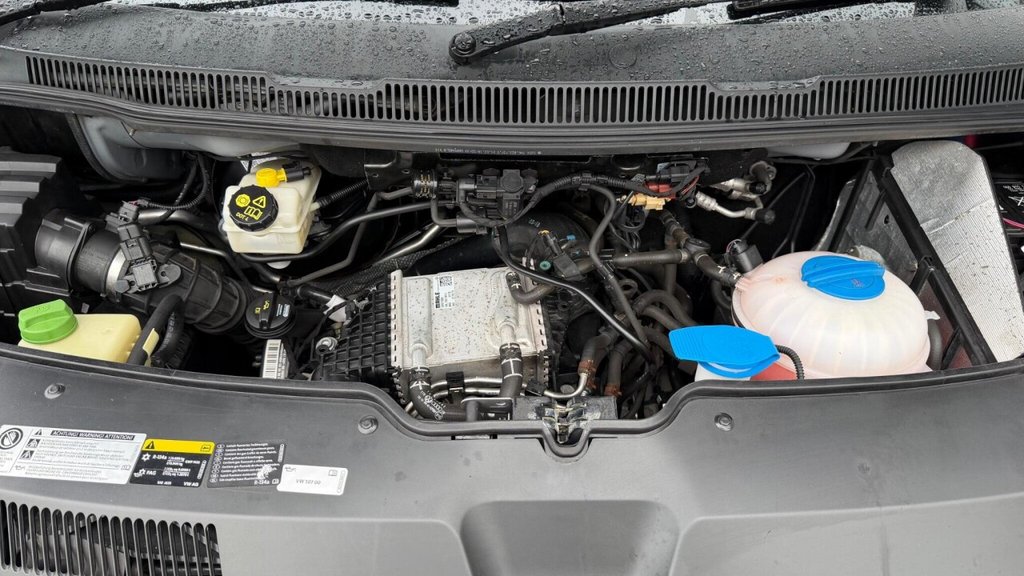 Used Volkswagen Transporter 2018 for sale - 76910493: Photo 23
