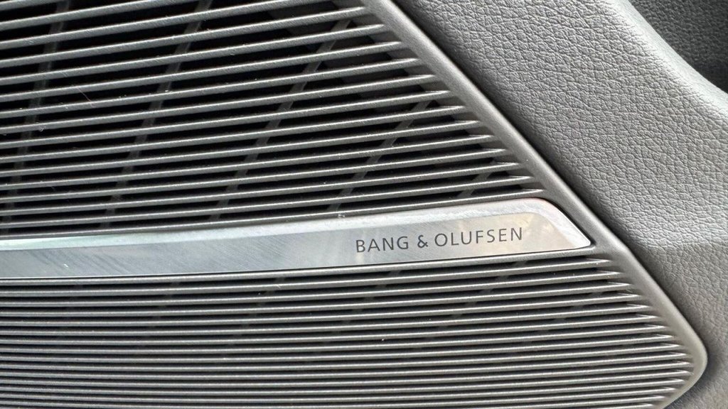 Used Audi RS Q8 2025 for sale - 76734454: Photo 12