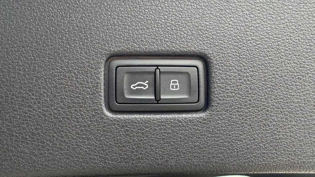 Used Audi RS Q8 2025 for sale - 76734454: Photo 13