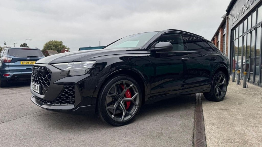 Used Audi RS Q8 2025 for sale - 76734454: Photo 3