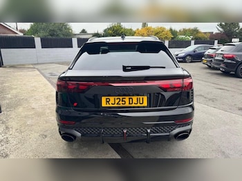 Used Audi RS Q8 2025 for sale - 76734454: Photo