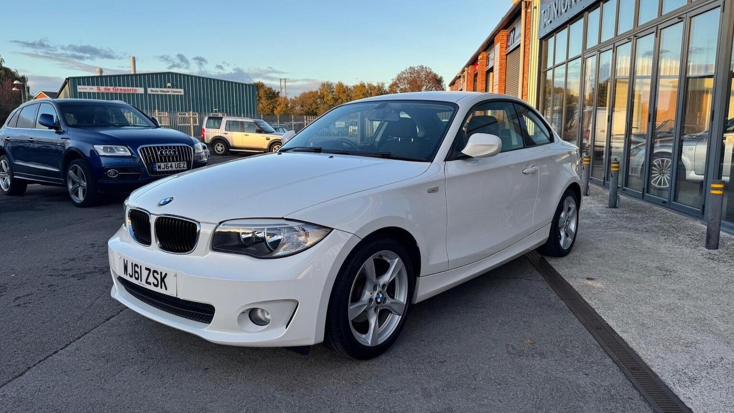 Used BMW 1 Series 2011 for sale - 76340365: Photo 2