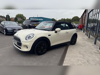 Used MINI Convertible 2019 for sale - 75567133: Photo