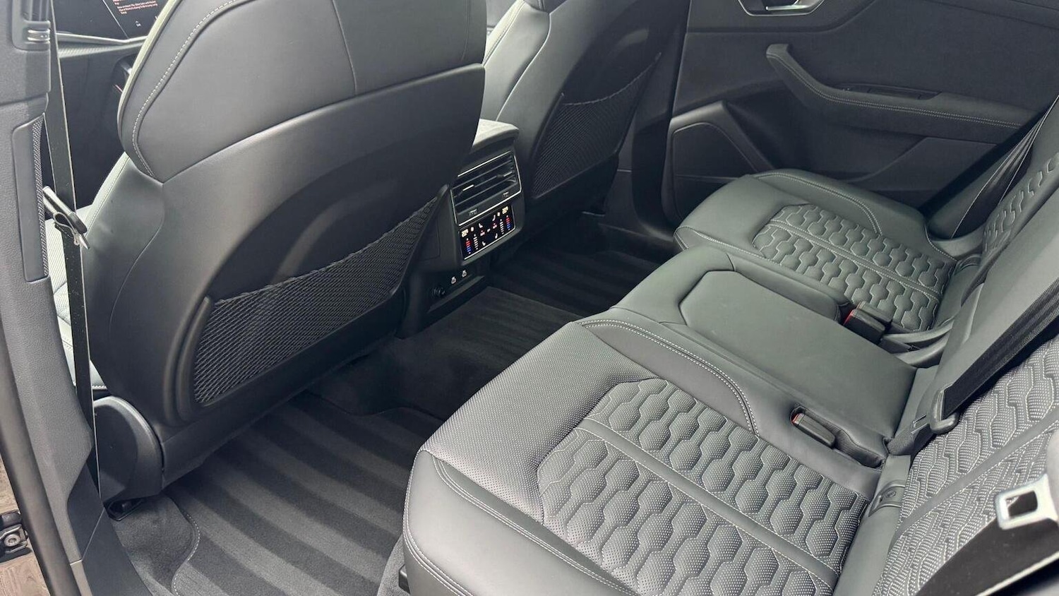 Used Audi RS Q8 2025 for sale - 76262972: Photo 10