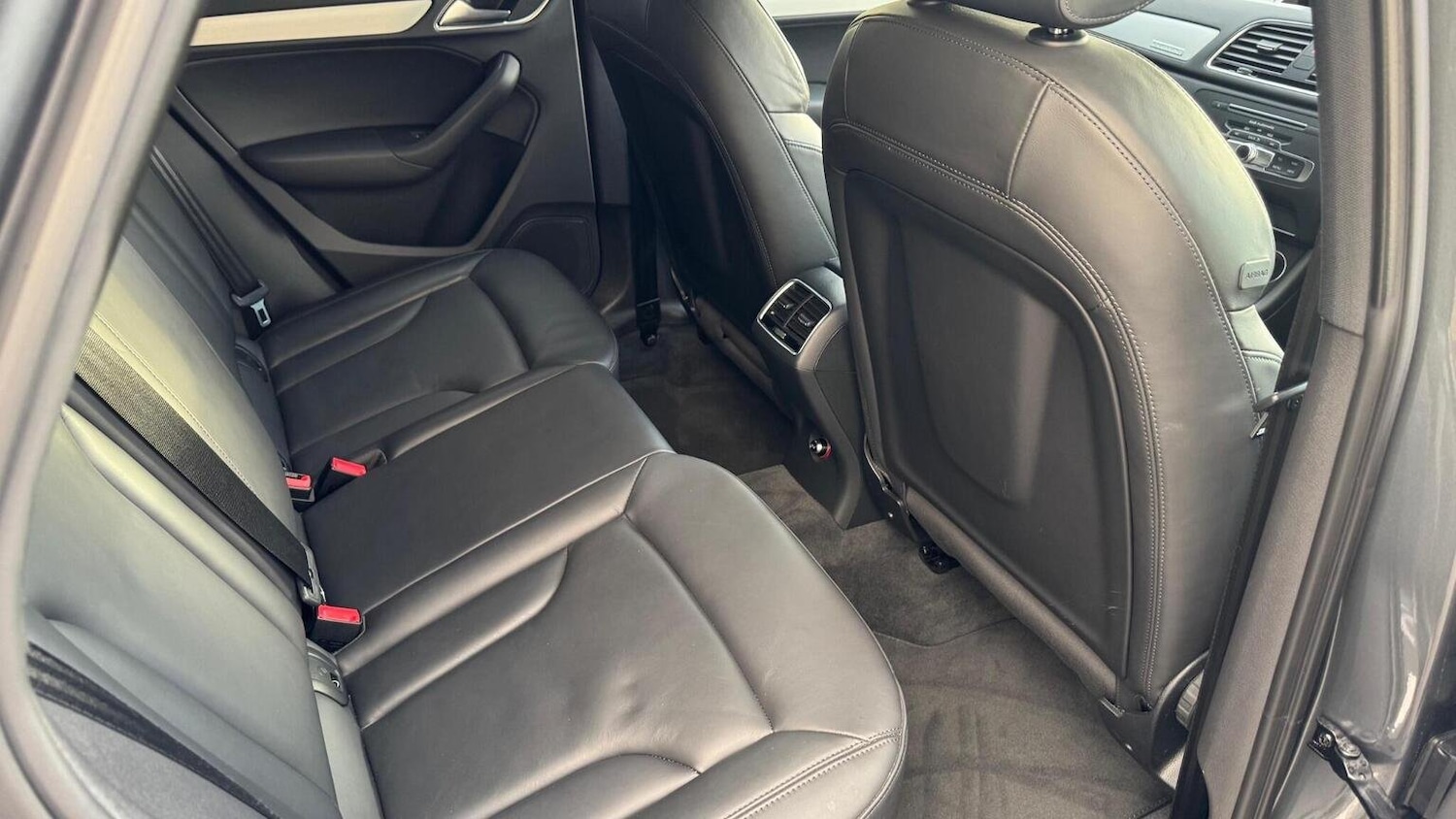 Used Audi Q3 2015 for sale - 76455488: Photo 10