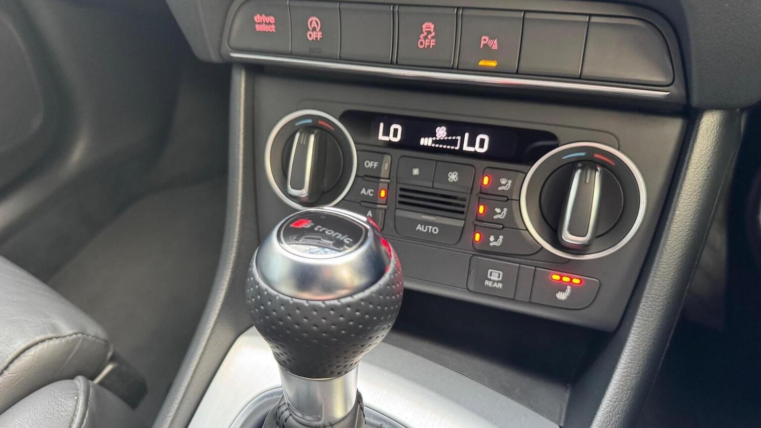 Used Audi Q3 2015 for sale - 76455488: Photo 11