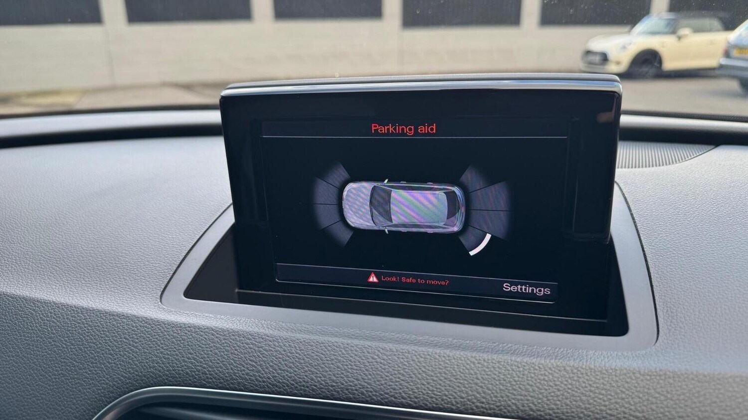 Used Audi Q3 2015 for sale - 76455488: Photo 20