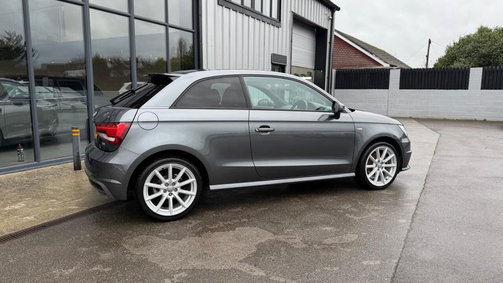 Used Audi A1 2017 for sale - 77293201: Photo 6