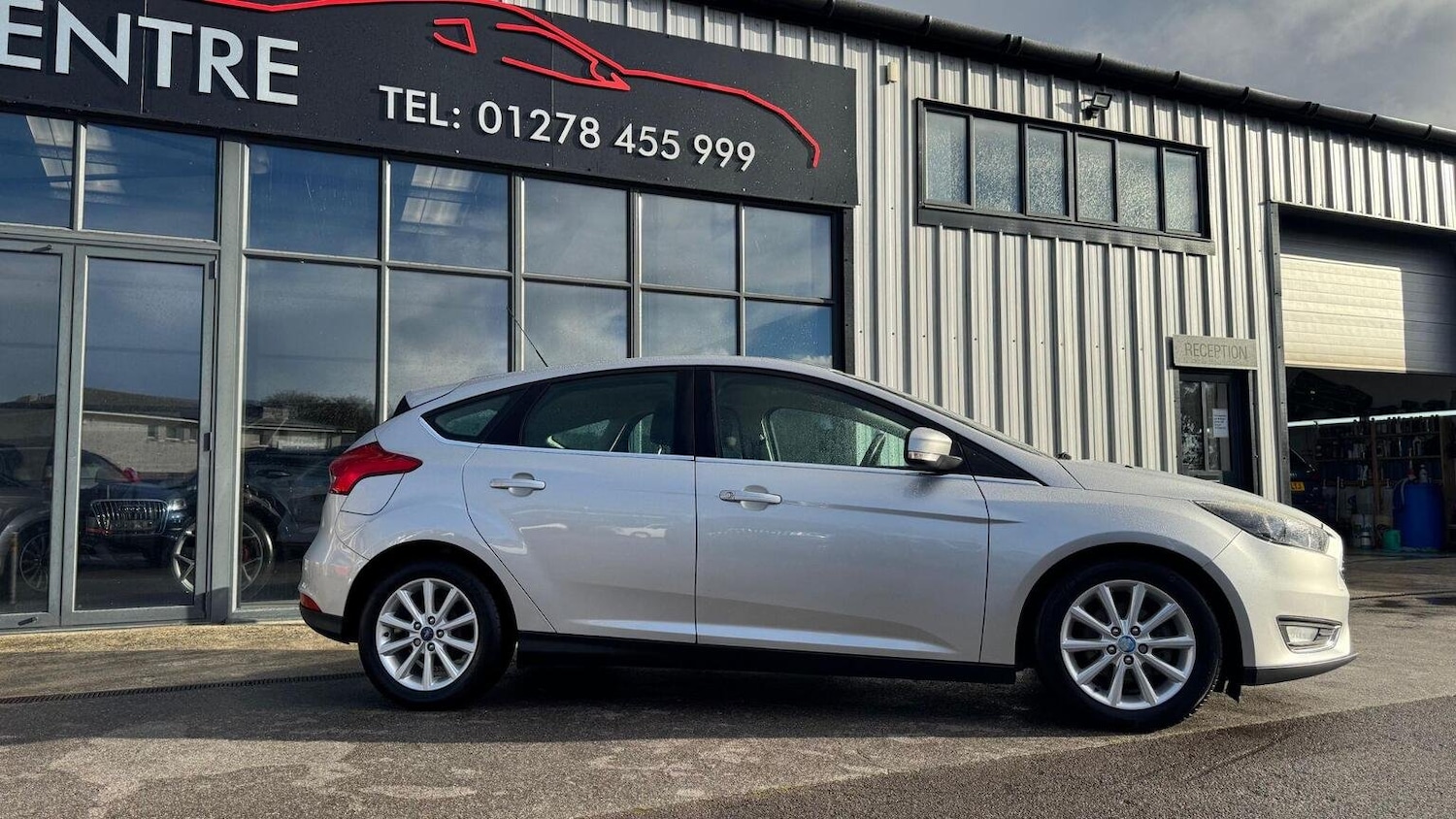 Used Ford Focus 2015 for sale - 76324729: Photo 4