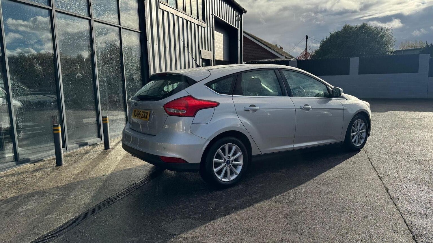 Used Ford Focus 2015 for sale - 76324729: Photo 5