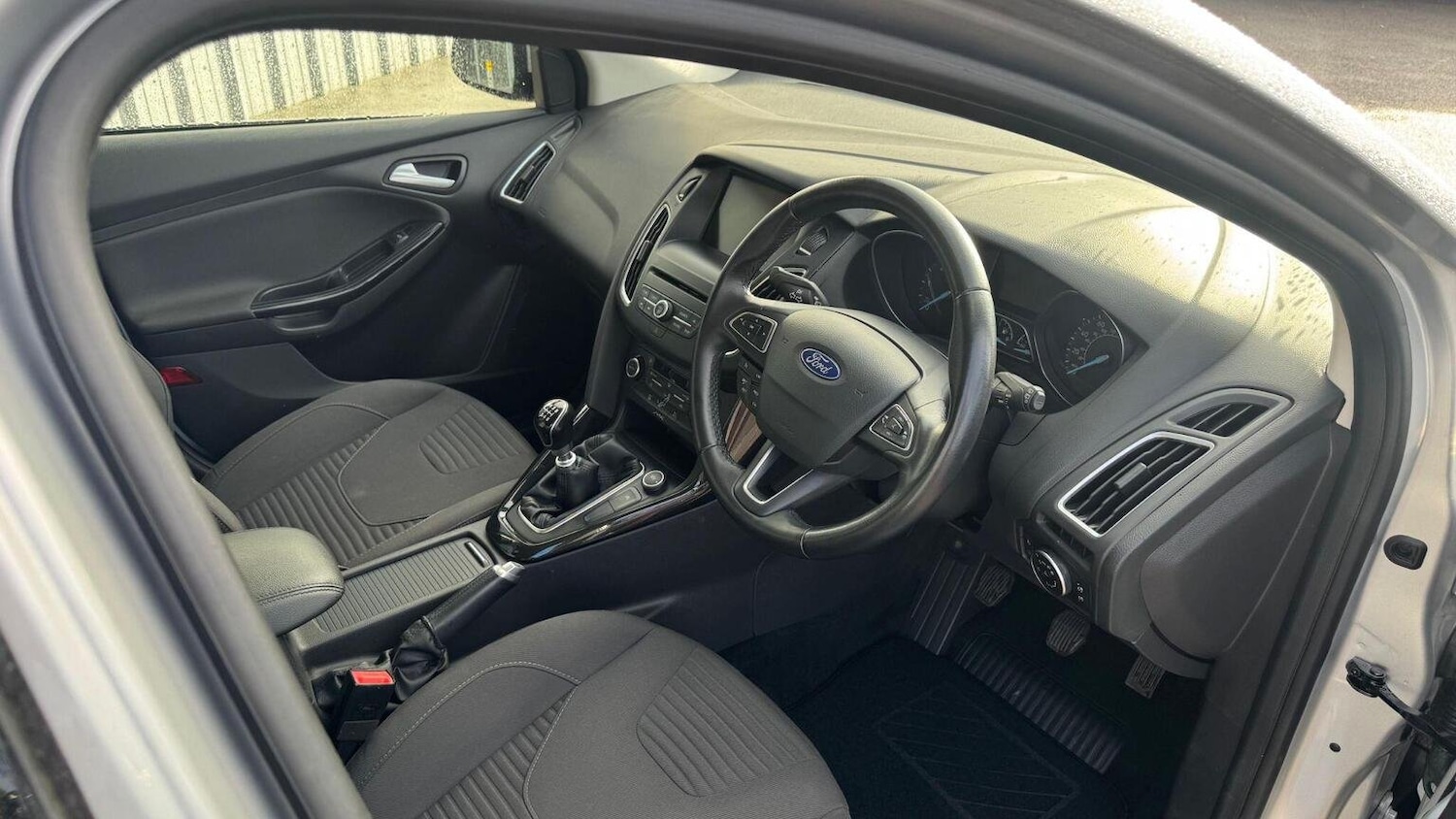 Used Ford Focus 2015 for sale - 76324729: Photo 7