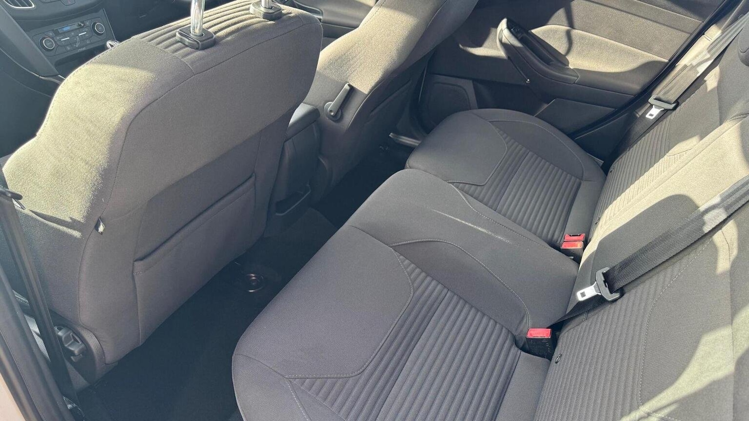 Used Ford Focus 2015 for sale - 76324729: Photo 8