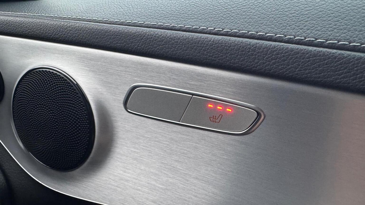 Used Mercedes-Benz C Class 2019 for sale - 76497487: Photo 10