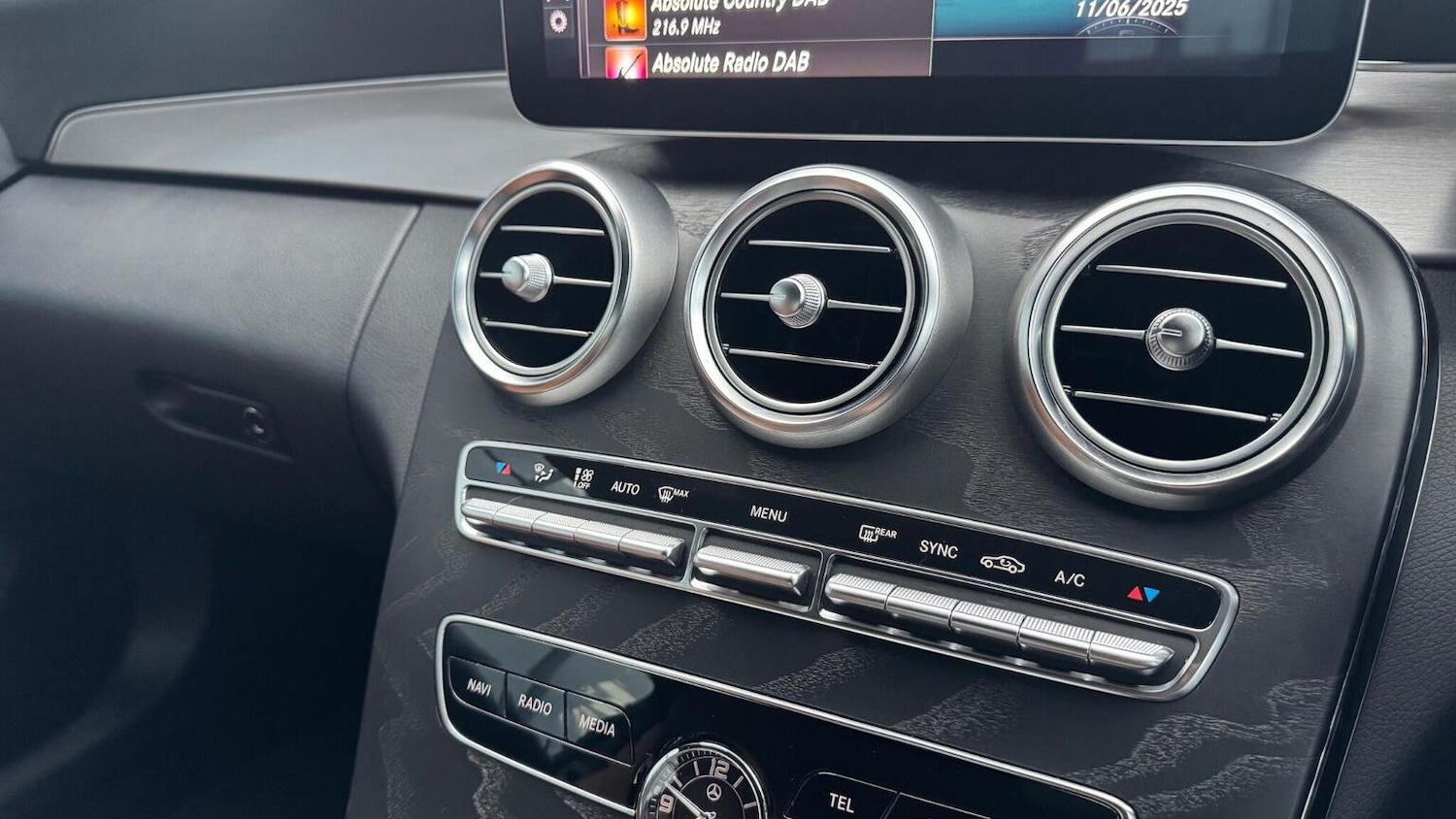 Used Mercedes-Benz C Class 2019 for sale - 76497487: Photo 11