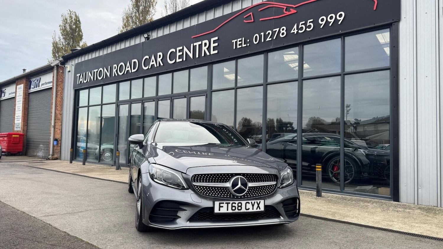 Used Mercedes-Benz C Class 2019 for sale - 76497487: Photo 2