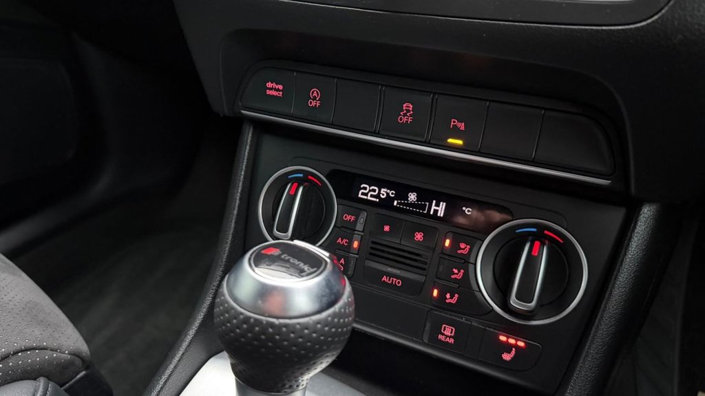 Used Audi Q3 2016 for sale - 77463764: Photo 12