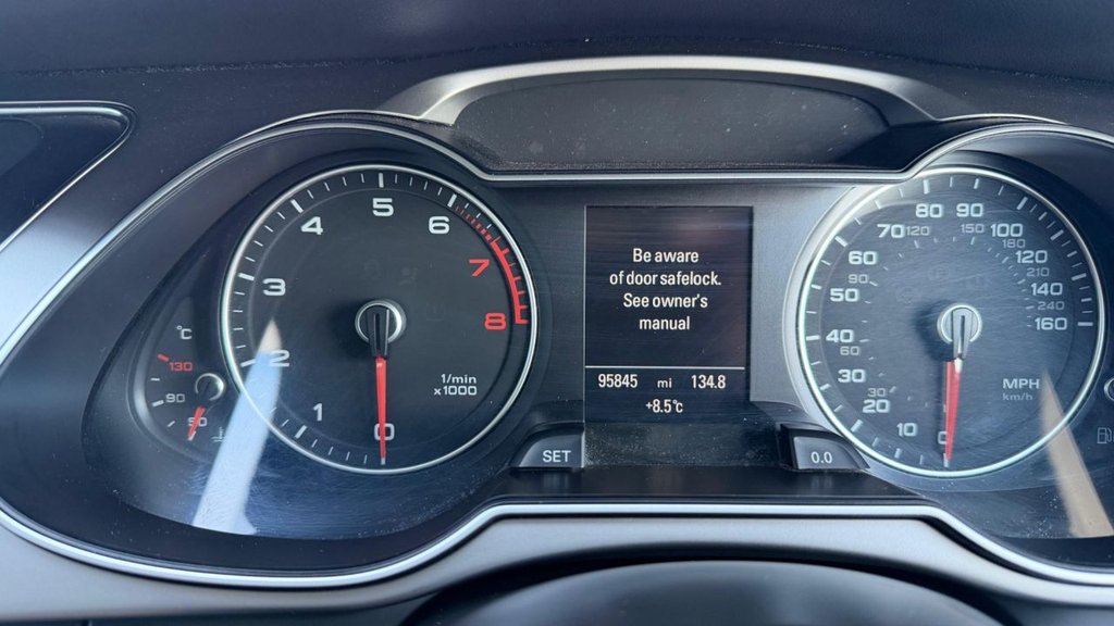 Used Audi A4 2014 for sale - 77177965: Photo 17