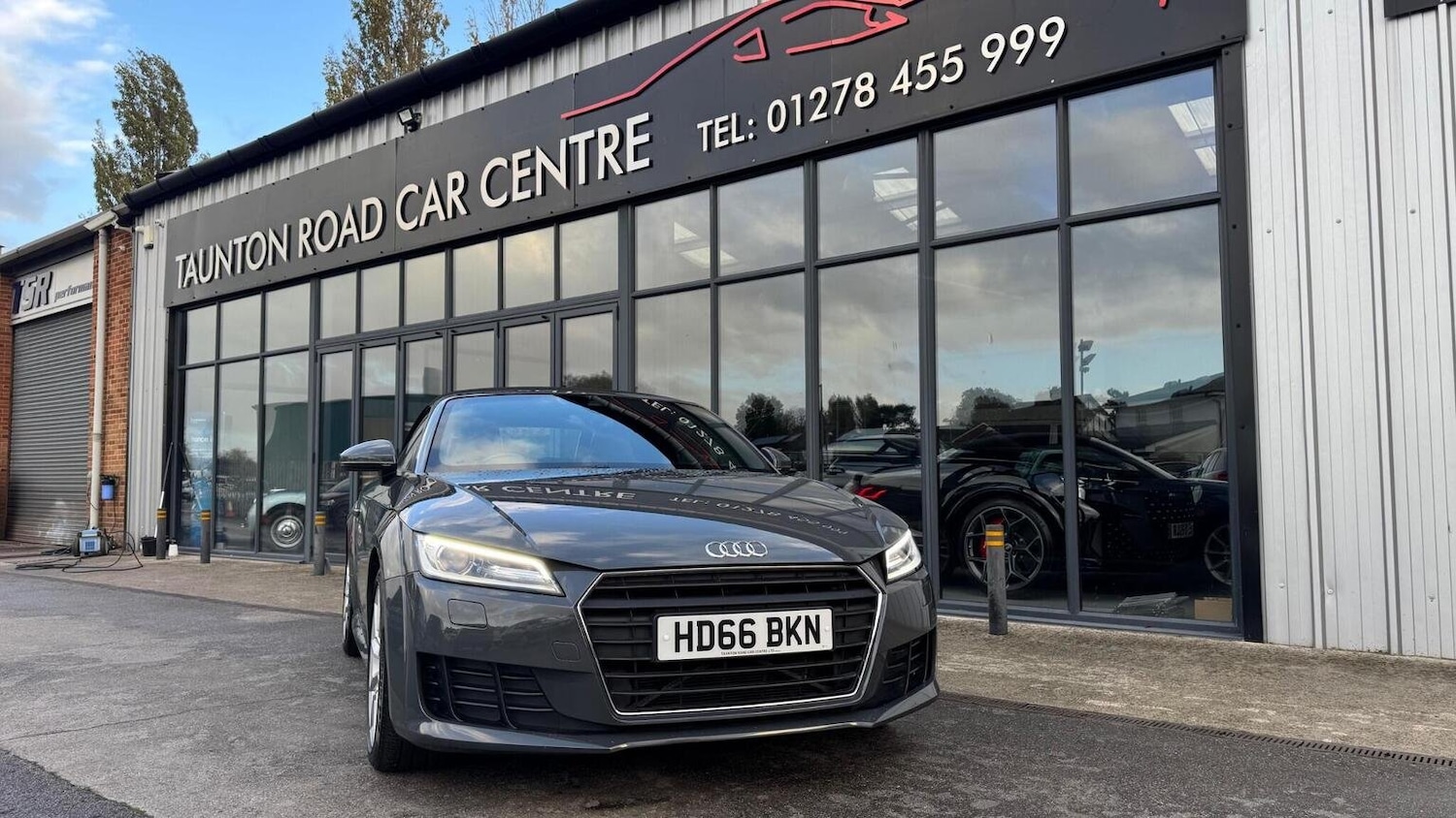 Used Audi TT 2016 for sale - 76439958: Photo 2