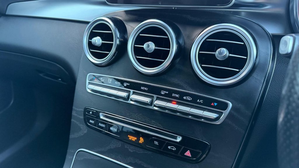 Used Mercedes-Benz GLC 2017 for sale - 77463768: Photo 11