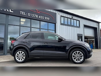 Used Volkswagen T-Roc 2024 for sale - 78307728: Photo