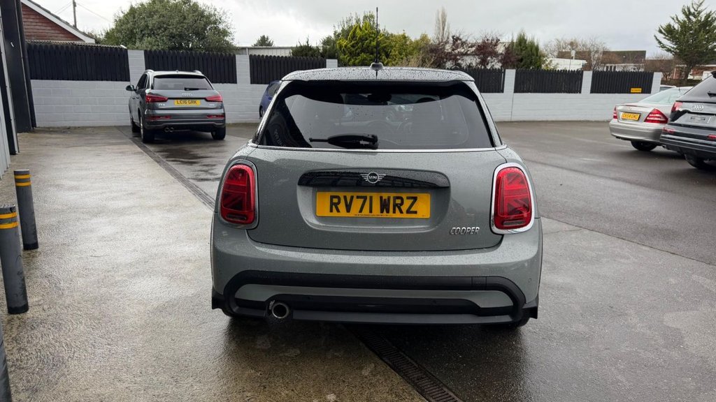 Used MINI Hatch 2021 for sale - 77236331: Photo 4