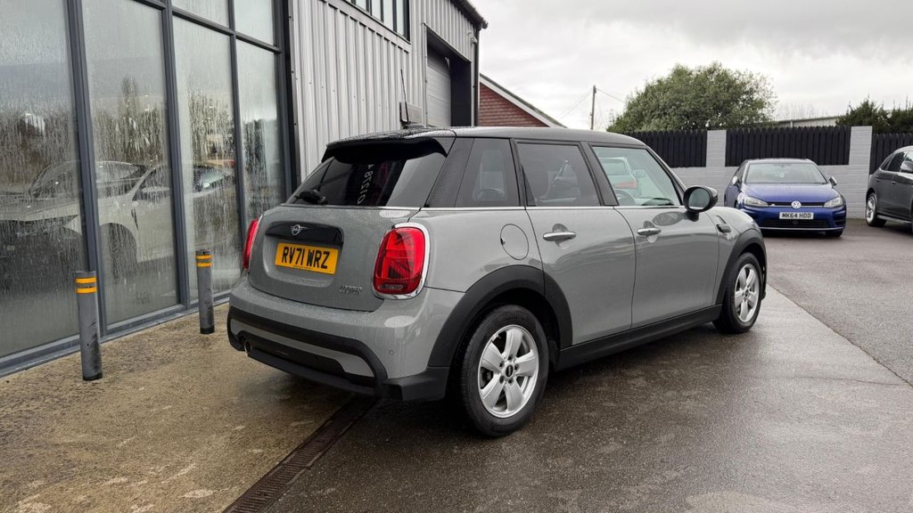 Used MINI Hatch 2021 for sale - 77236331: Photo 6