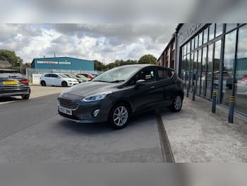 Used Ford Fiesta 2017 for sale - 79648073: Photo