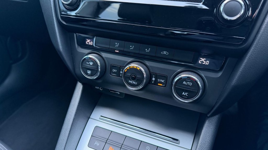 Used Skoda Octavia 2015 for sale - 77621156: Photo 13