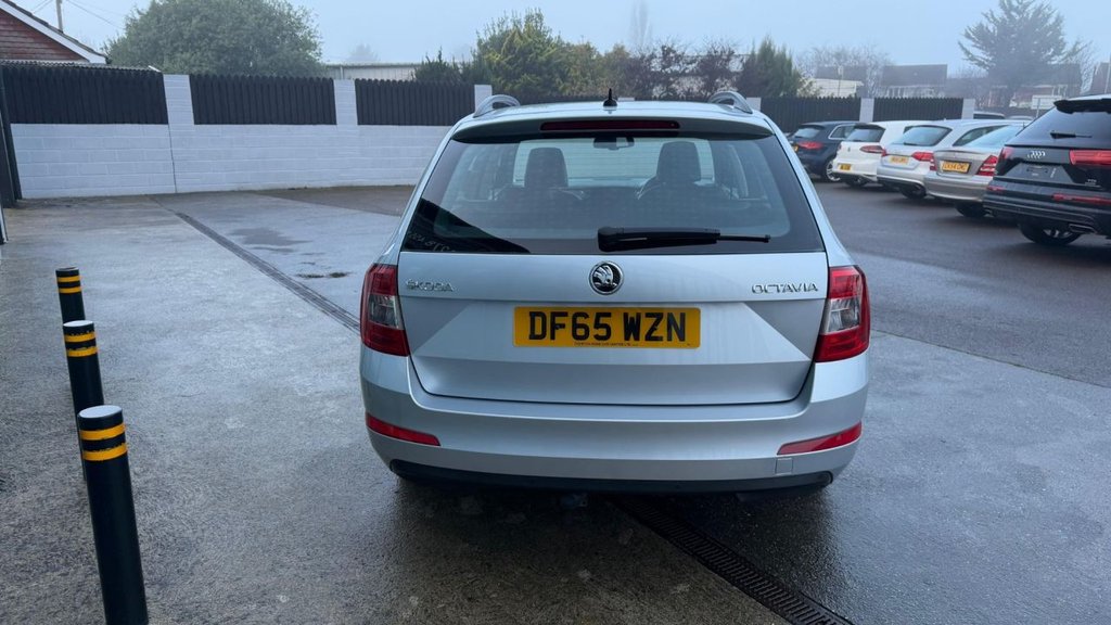 Used Skoda Octavia 2015 for sale - 77621156: Photo 4