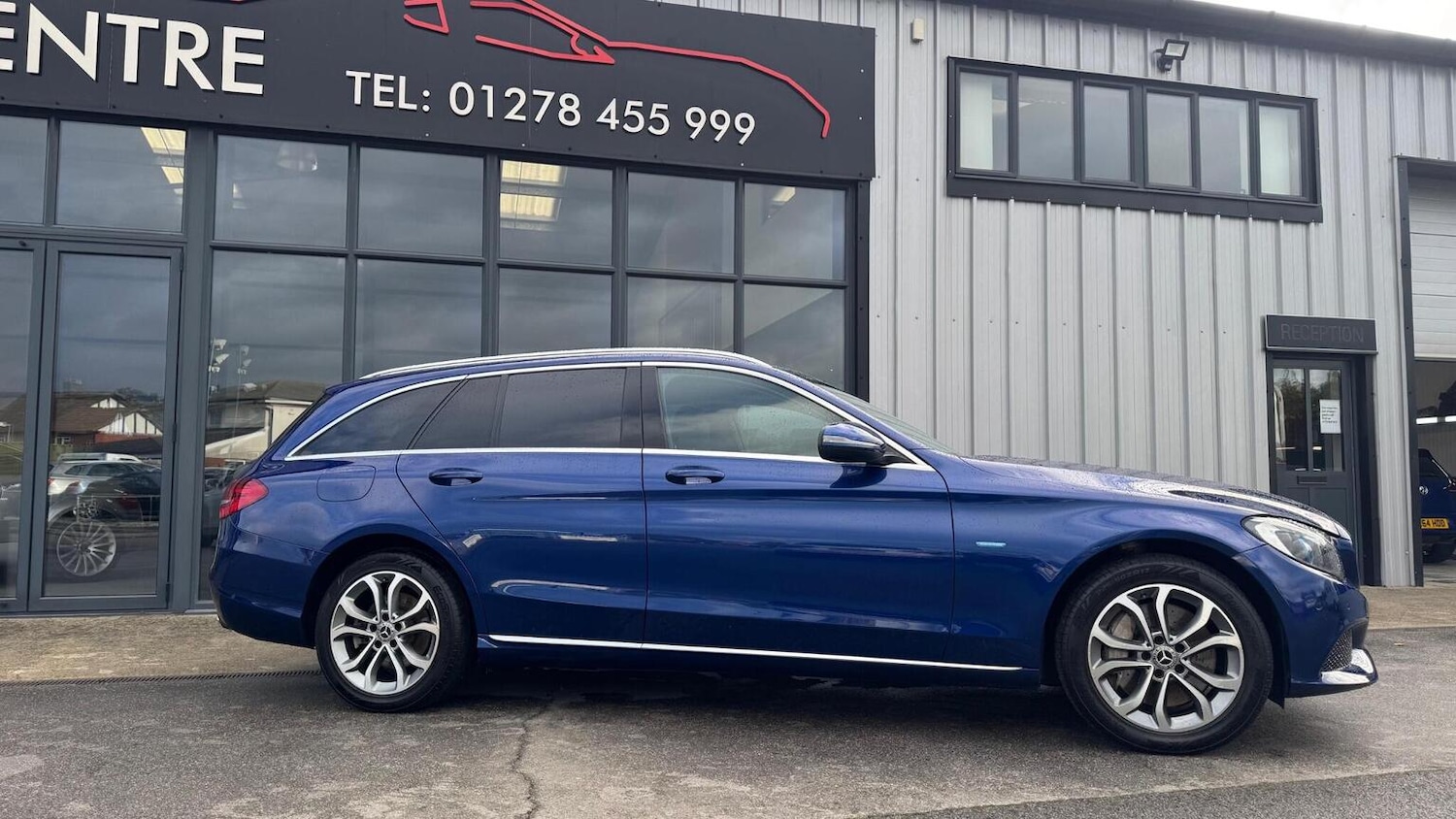 Used Mercedes-Benz C Class 2017 for sale - 76637424: Photo 4