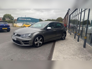 Used Volkswagen Golf 2016 for sale - 75740410: Photo