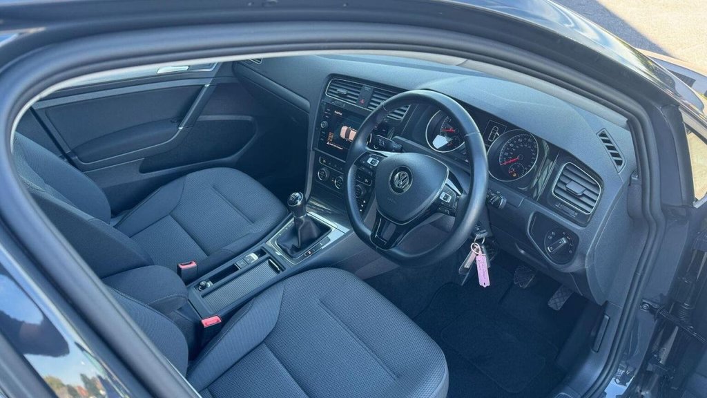 Used Volkswagen Golf 2019 for sale - 76734439: Photo 12