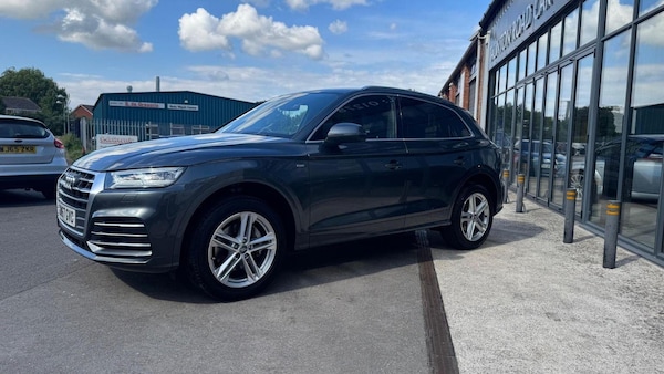 Used Audi Q5 2017 for sale - 76096982: Photo 2