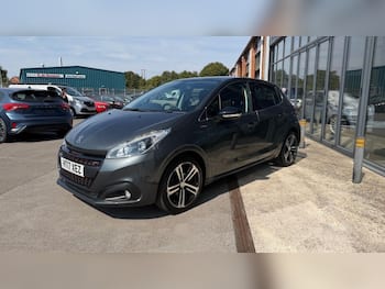 Used Peugeot 208 2017 for sale - 79647965: Photo