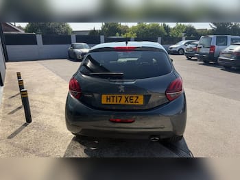 Used Peugeot 208 2017 for sale - 79647965: Photo