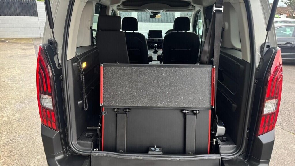 Used Peugeot Rifter 2019 for sale - 77014419: Photo 13