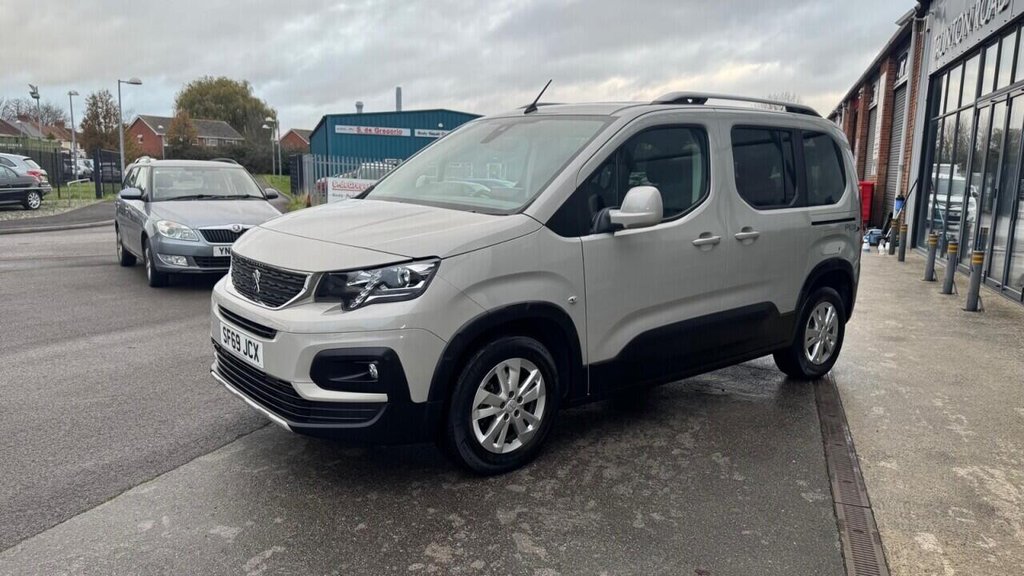 Used Peugeot Rifter 2019 for sale - 77014419: Photo 22