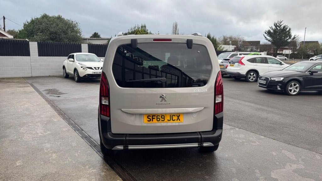 Used Peugeot Rifter 2019 for sale - 77014419: Photo 23