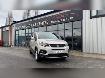 Used Peugeot Rifter 2019 for sale - 77014419: Photo