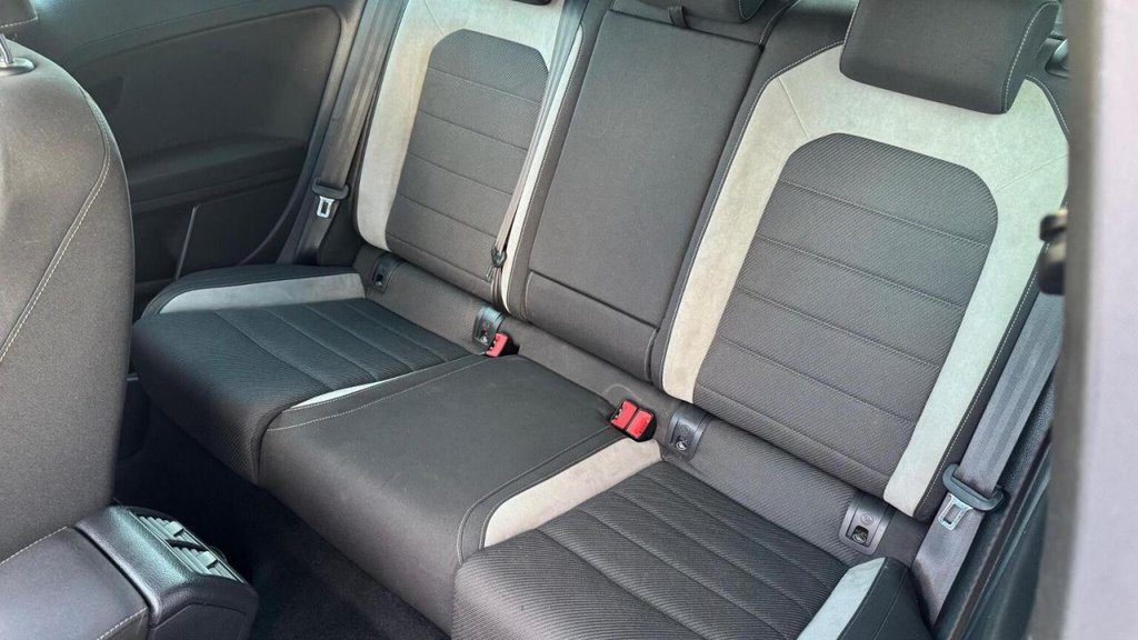 Used Volkswagen Golf 2014 for sale - 76734444: Photo 10