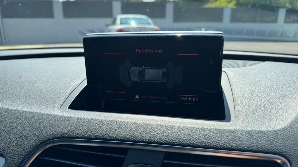 Used Audi Q3 2017 for sale - 76734442: Photo 21