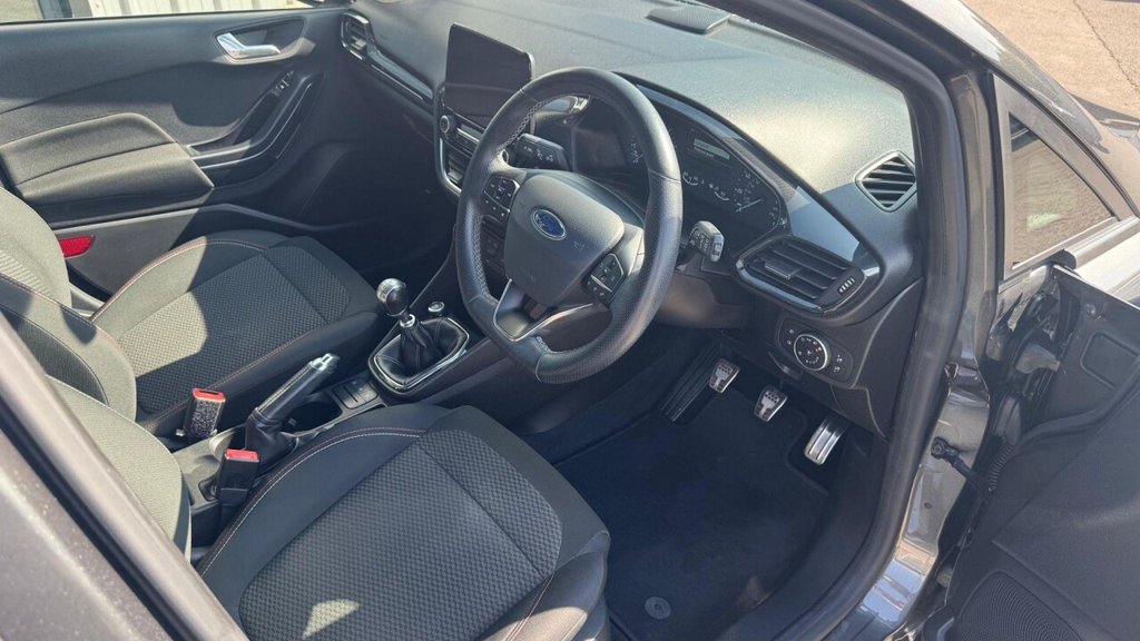 Used Ford Fiesta 2017 for sale - 76820703: Photo 6