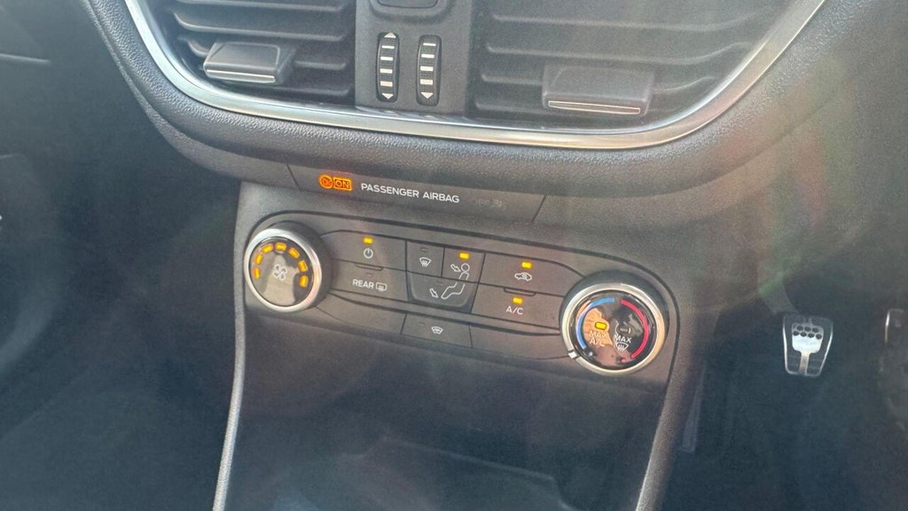 Used Ford Fiesta 2017 for sale - 76820703: Photo 9